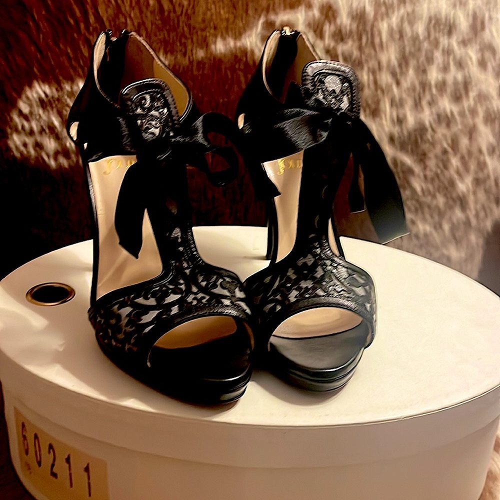 Brand new O Jour heals. They have never been worn.